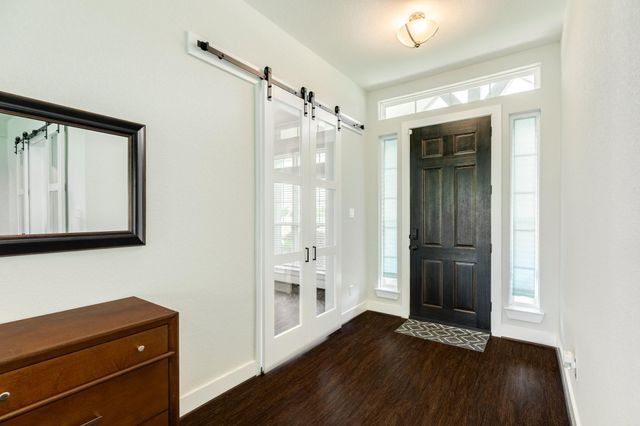 527 Lakeland Circle, Rosharon, TX 77583