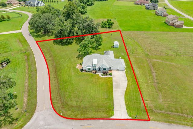 527 Lakeland Circle, Rosharon, TX 77583