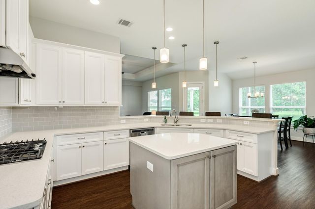527 Lakeland Circle, Rosharon, TX 77583