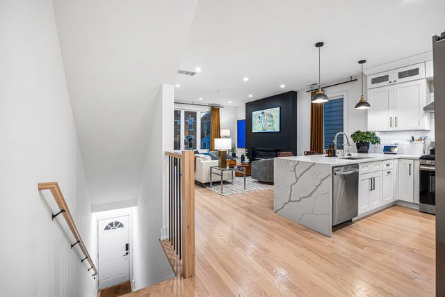 1738 W 17th Street 3, Chicago, IL 60608