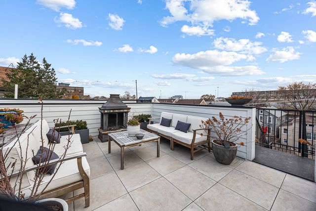 1738 W 17th Street 3, Chicago, IL 60608