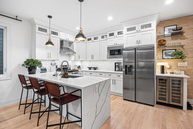 1738 W 17th Street 3, Chicago, IL 60608