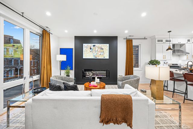 1738 W 17th Street 3, Chicago, IL 60608