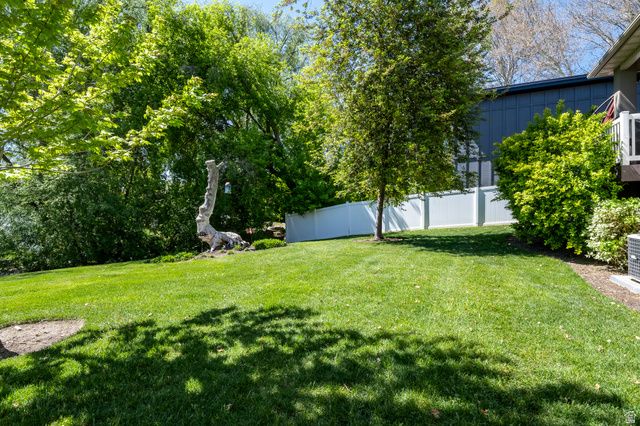 652 S CLEARWATER FALLS DR, Layton, UT 84041