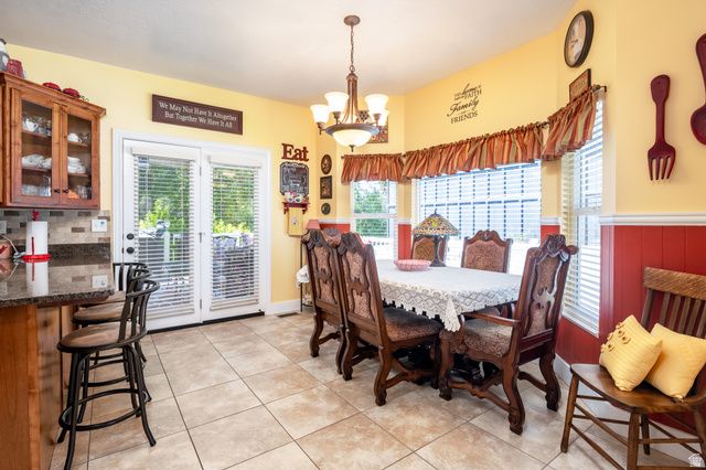 652 S CLEARWATER FALLS DR, Layton, UT 84041