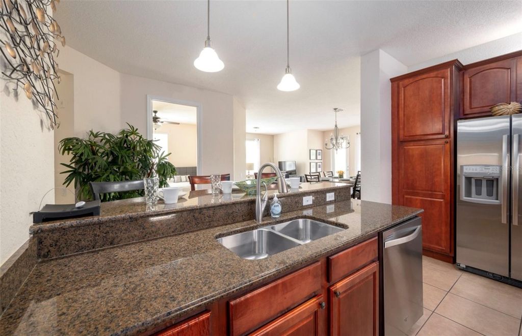 Image 16 of property listing at 5048 SHOREWAY LOOP 20404, Orlando, FL 32819