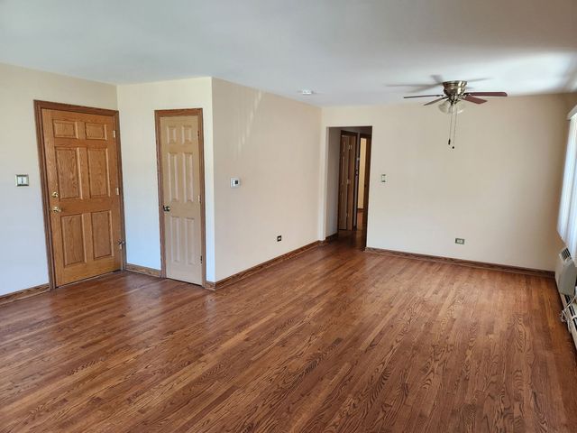 8465 W Berwyn Avenue 1, Chicago, IL 60656