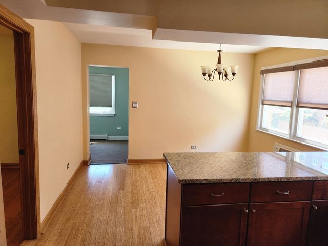 8465 W Berwyn Avenue 1, Chicago, IL 60656