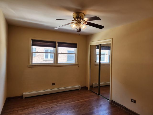 8465 W Berwyn Avenue 1, Chicago, IL 60656