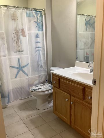 6408 Imperial Dr, Milton, FL 32570