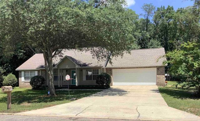 6408 Imperial Dr, Milton, FL 32570