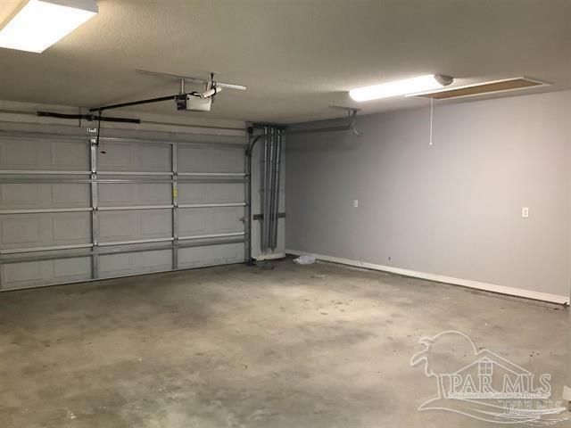 6408 Imperial Dr, Milton, FL 32570