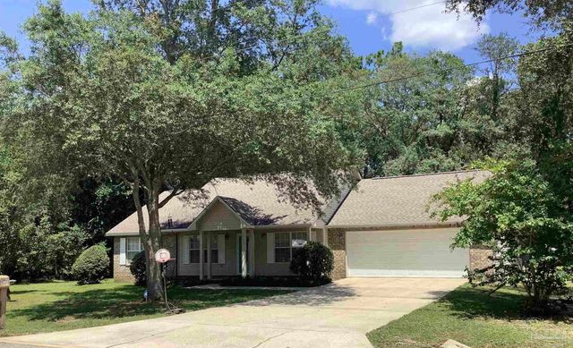 6408 Imperial Dr, Milton, FL 32570