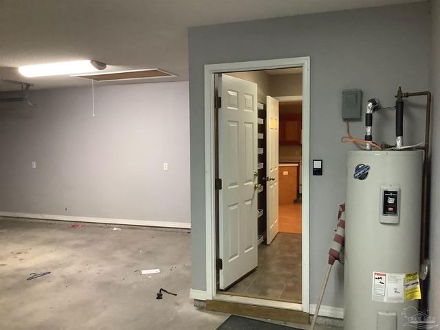 6408 Imperial Dr, Milton, FL 32570