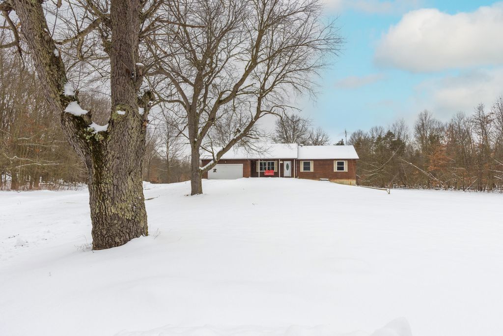 5480 117th Avenue, Clyde Twp, MI 49408