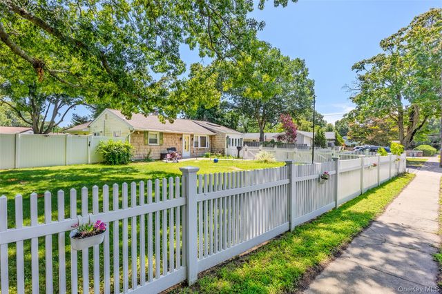 1023 Udall Road, Bay Shore, NY 11706