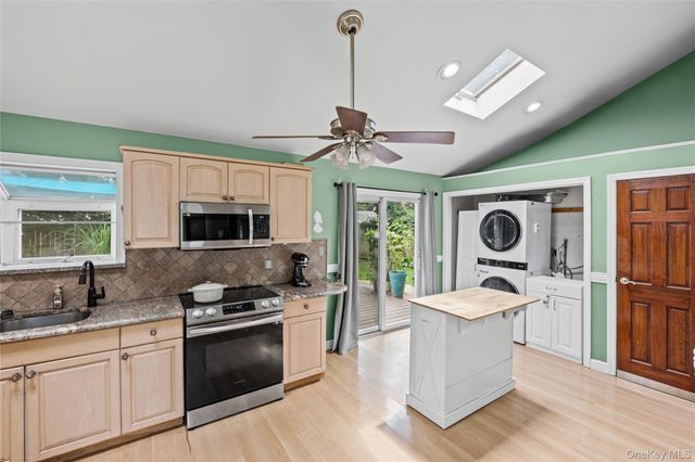 1023 Udall Road, Bay Shore, NY 11706