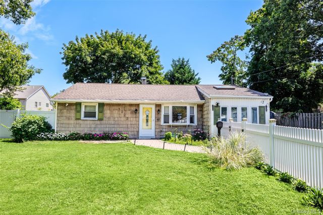 1023 Udall Road, Bay Shore, NY 11706