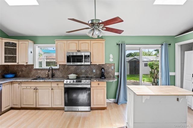 1023 Udall Road, Bay Shore, NY 11706