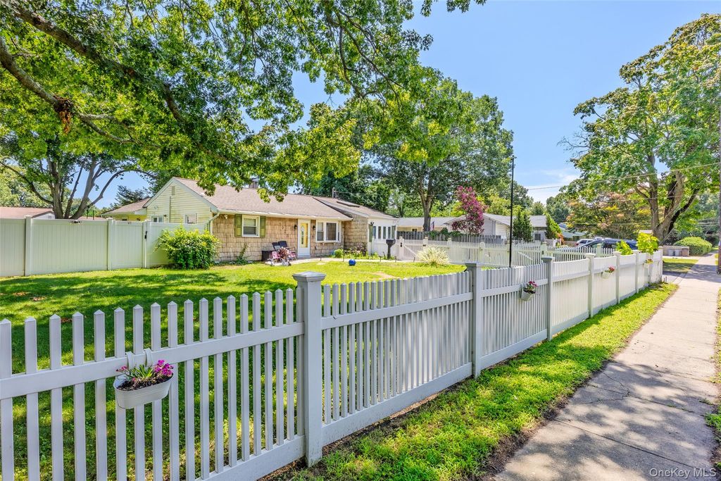 1023 Udall Road, Bay Shore, NY 11706 — photo 2