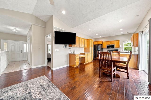 8610 Misty Blue Circle, Lincoln, NE 68505