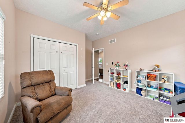 8610 Misty Blue Circle, Lincoln, NE 68505