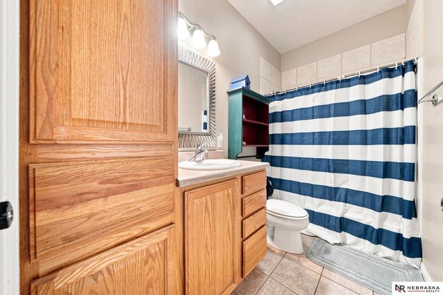 8610 Misty Blue Circle, Lincoln, NE 68505