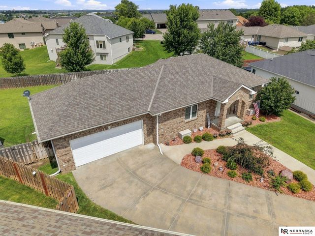 8610 Misty Blue Circle, Lincoln, NE 68505