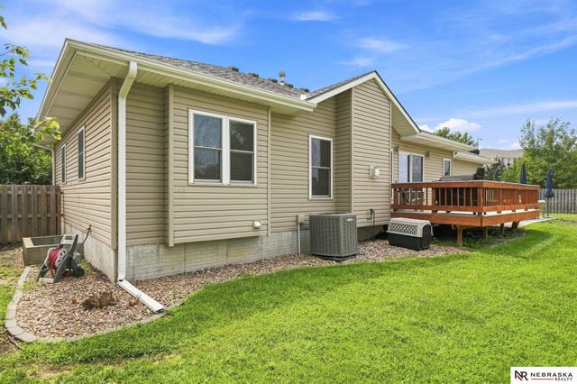 8610 Misty Blue Circle, Lincoln, NE 68505