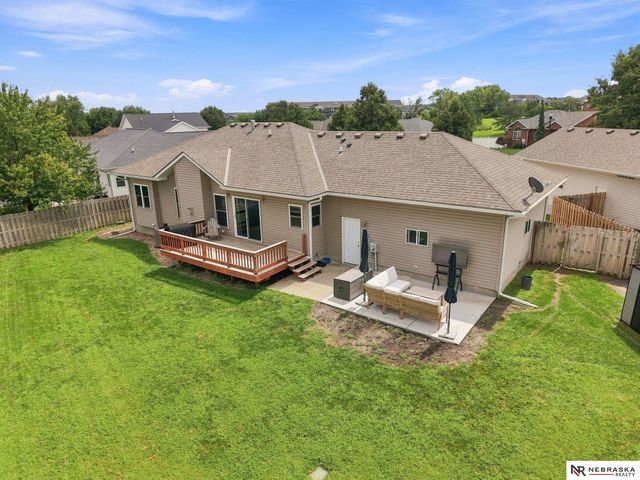 8610 Misty Blue Circle, Lincoln, NE 68505