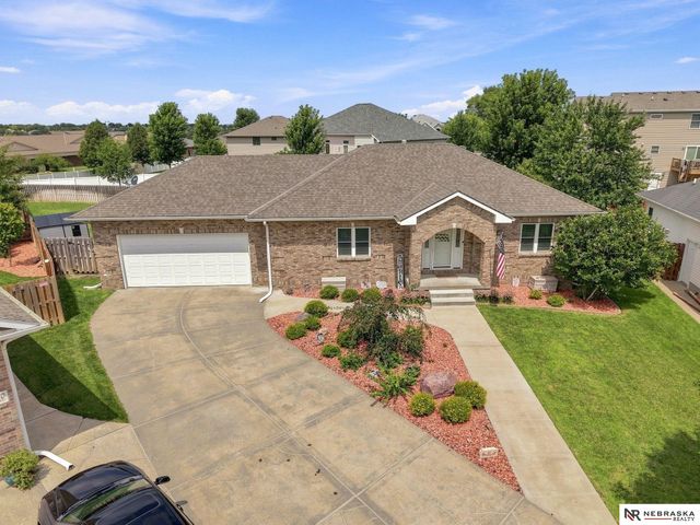 8610 Misty Blue Circle, Lincoln, NE 68505