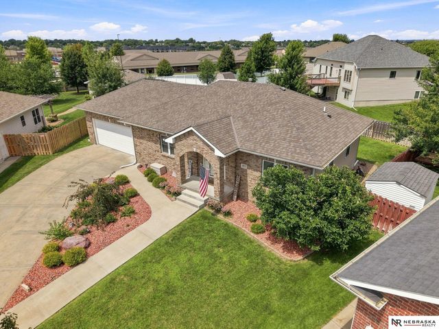 8610 Misty Blue Circle, Lincoln, NE 68505