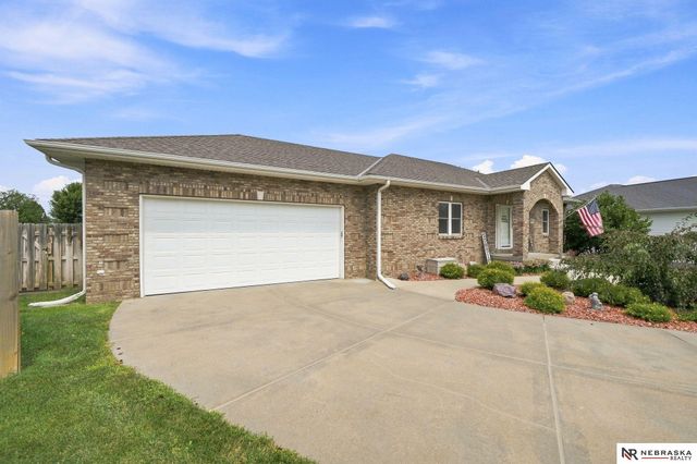 8610 Misty Blue Circle, Lincoln, NE 68505