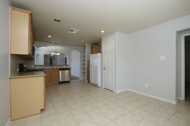 718 Sun Lodge Drive, Houston, TX 77073