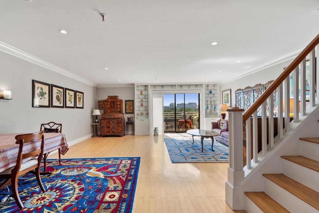199 Coolidge Ave 312, Watertown, MA 02472
