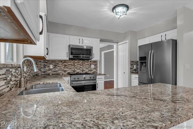 5967 Cedar Ridge Drive, Ann Arbor, MI 48103