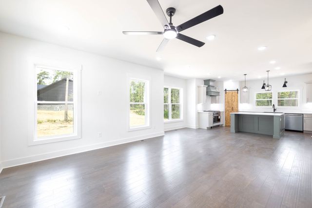 2971 Summertown Hwy, Summertown, TN 38483