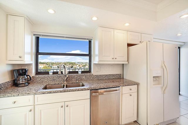 2917 S Ocean Boulevard 405, Highland Beach, FL 33487
