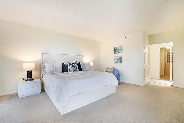 2917 S Ocean Boulevard 405, Highland Beach, FL 33487