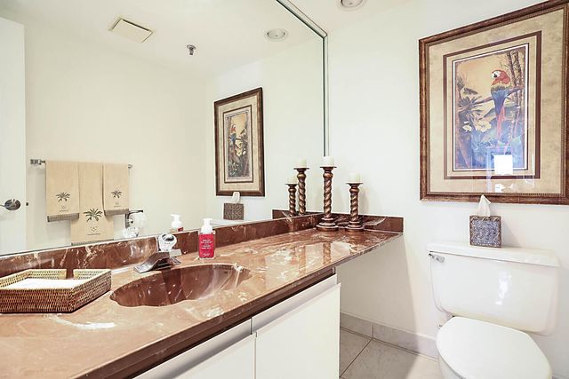 2917 S Ocean Boulevard 405, Highland Beach, FL 33487