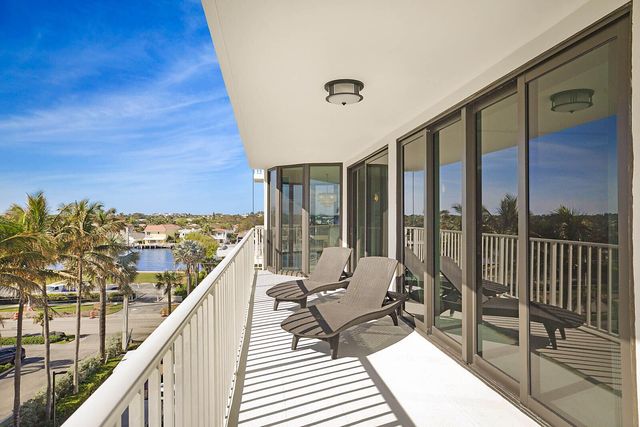 2917 S Ocean Boulevard 405, Highland Beach, FL 33487