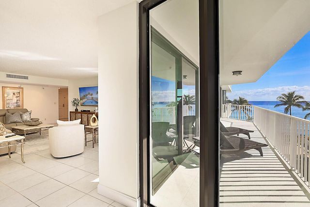 2917 S Ocean Boulevard 405, Highland Beach, FL 33487