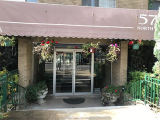 5730 N Sheridan Road 417, Chicago, IL 60660