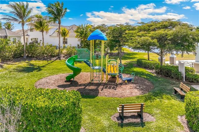 8613 Big Mangrove DR, Fort Myers, FL 33908