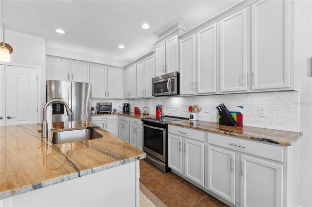 115 SAPPHIRE COURT, Auburndale, FL 33823