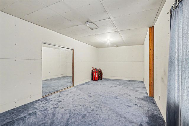 32282 64th Avenue, Lawton, MI 49065