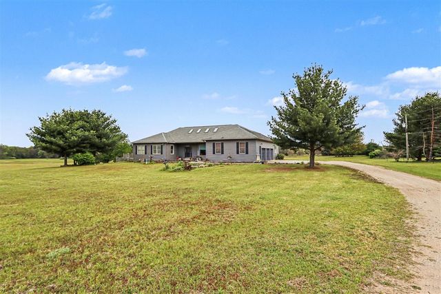 32282 64th Avenue, Lawton, MI 49065
