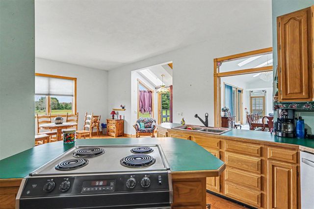 32282 64th Avenue, Lawton, MI 49065