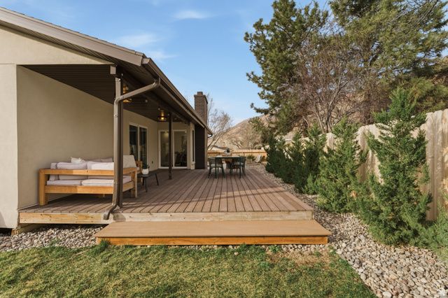 7337 S WINESAP CIR, Cottonwood Heights, UT 84121