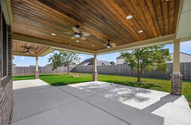 14006 Martinique Lane, Mont Belvieu, TX 77523